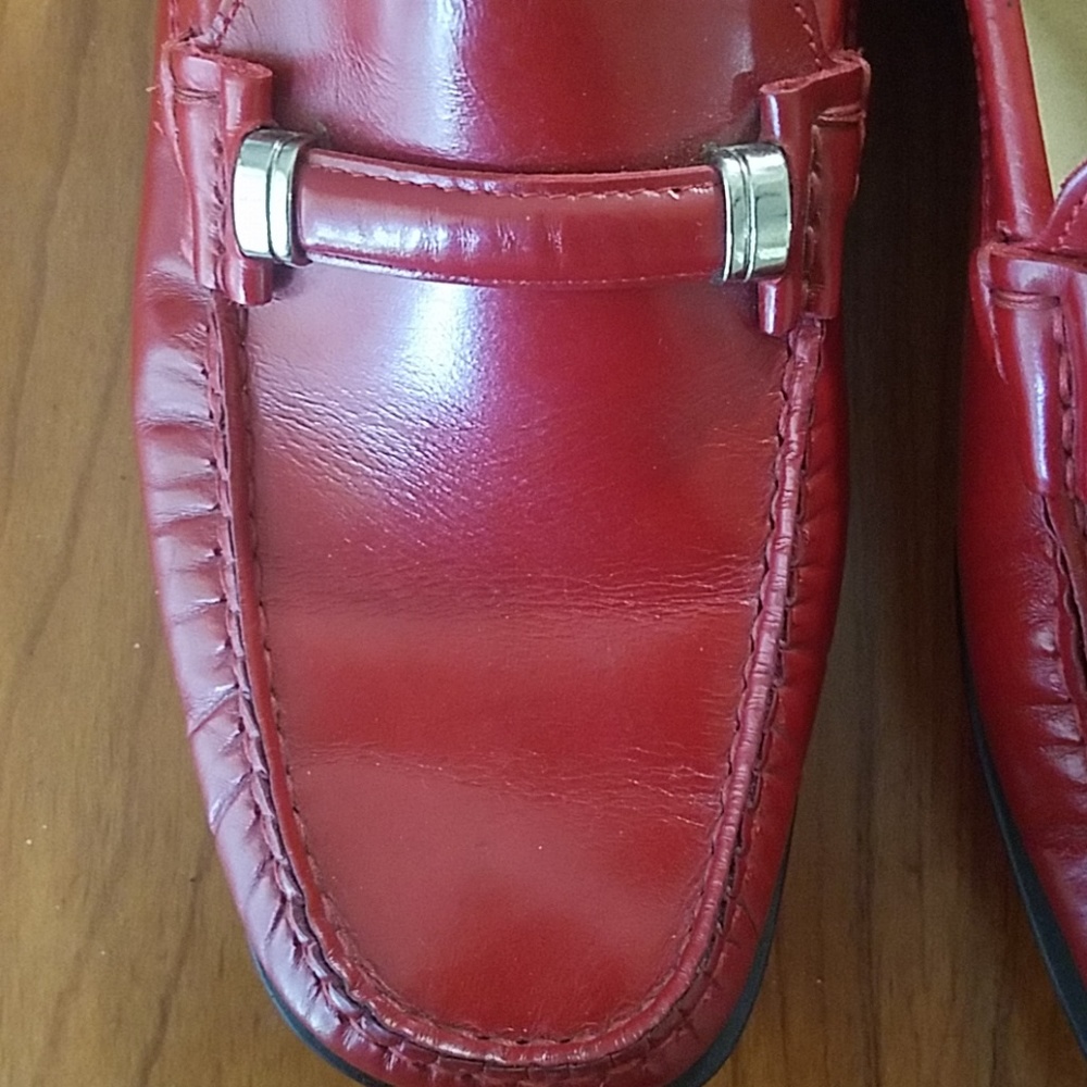 Very well made red leather loafers - Picture 2 of 5